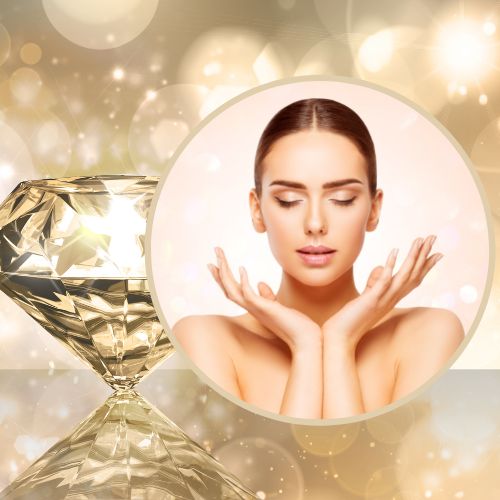 gold-beauty-cocooning-claire-estheticienne-domicile-lattes-soins-visage-produits-cosmetiques-aloe-vera-naturel-gommage-masque-hydratant-rougeurs-imperfection-terne-purifiant-serum-cremes-deshydration-peau-douce-revitalisant-rajeunissant-luxueux-precieux-pierres-semi-precieuse-or-demaquillant-lotion-anti-rides-nourrissant-collagene-acide-hyaluronique-poudre-perle-diamant-vitamine-E-massage-visage-cuir-chevelu-pores-sebum-peaux-seches-eclat-teint-elasticite-fermete-points-noirs-type-de-peau-grasse-mixte-contour-yeux-algues-marines-antioxydantes-détoxifiantes-liftant-tonifiant-repulpant-illuminateur-bonne-mine